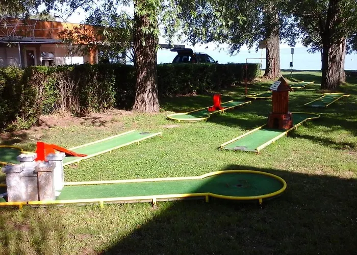 Gazde/Camere de închiriat Napsugar *